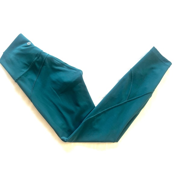 Lululemon leggings Size 2 VGUC In Movement Bermuda Teal Everlux 25” - Picture 3 of 4
